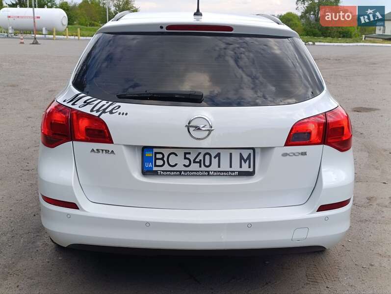 Универсал Opel Astra 2012 в Хмельницком