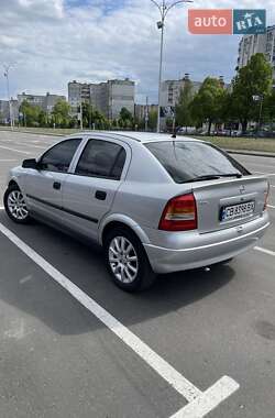 Хэтчбек Opel Astra 2002 в 