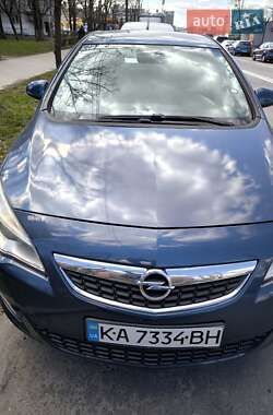 Хэтчбек Opel Astra 2010 в Киеве
