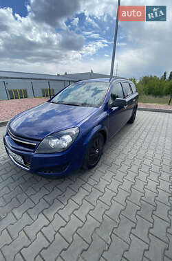 Opel Astra 2010 Opel Astra 2010