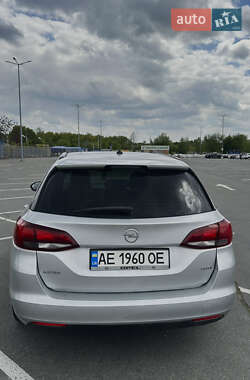 Універсал Opel Astra 2017 в 