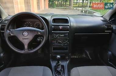 Седан Opel Astra 2008 в 