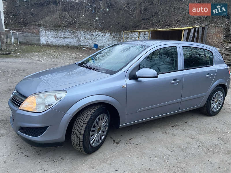 Хэтчбек Opel Astra 2008 в Тернополе