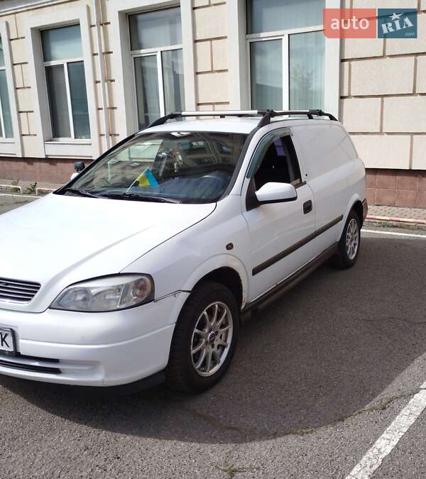 Вантажний фургон Opel Astra 2000 в Києві