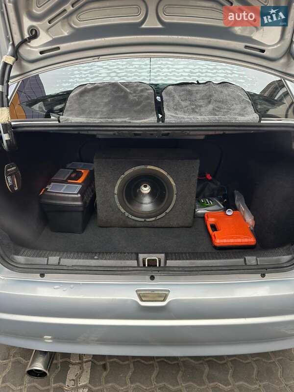 Седан Opel Astra 2004 в Одесі