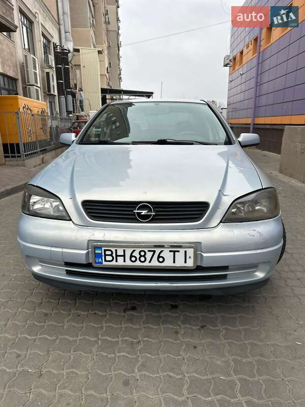 Седан Opel Astra 2004 в Одесі