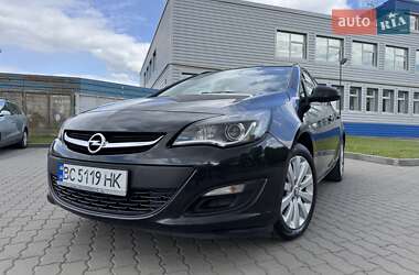 Универсал Opel Astra 2014 в Сокале