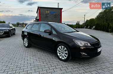 Универсал Opel Astra 2011 в 