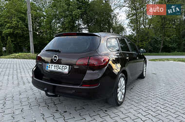 Универсал Opel Astra 2011 в 