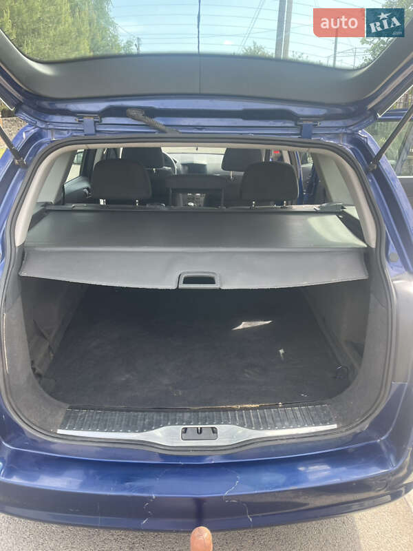 Універсал Opel Astra 2006 в Луцьку