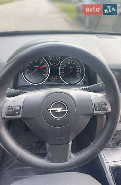 Універсал Opel Astra 2006 в 
