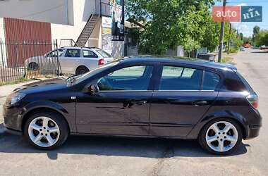 Хетчбек Opel Astra 2008 в 