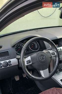 Универсал Opel Astra 2009 в 