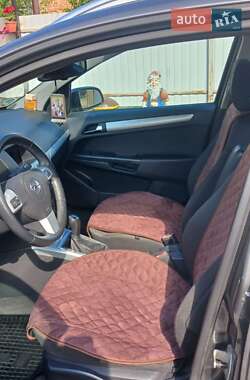Универсал Opel Astra 2009 в 