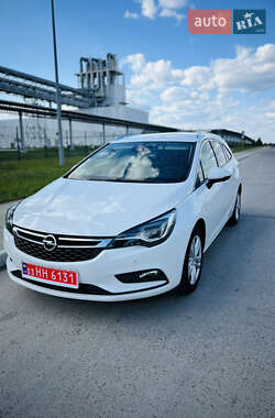 Универсал Opel Astra 2019 в 