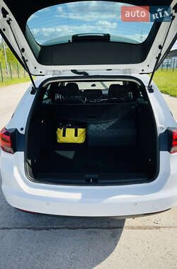 Универсал Opel Astra 2019 в 
