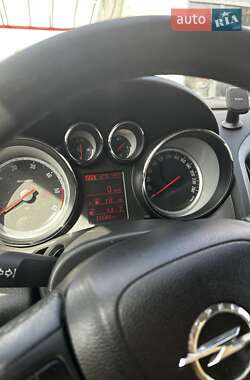 Opel Astra 2014