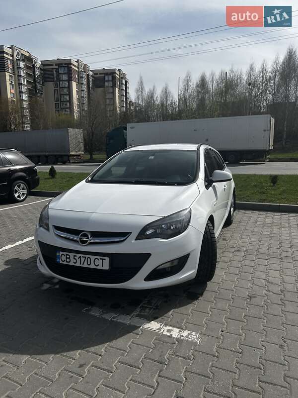 Універсал Opel Astra 2014 в Хмельницькому