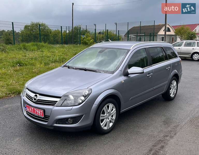 Универсал Opel Astra 2009 в 