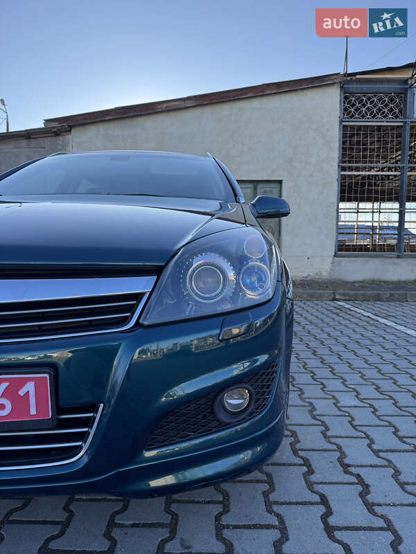 Універсал Opel Astra 2008 в Дрогобичі