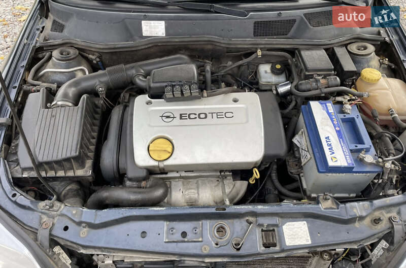 Седан Opel Astra 2001 в Коломиї