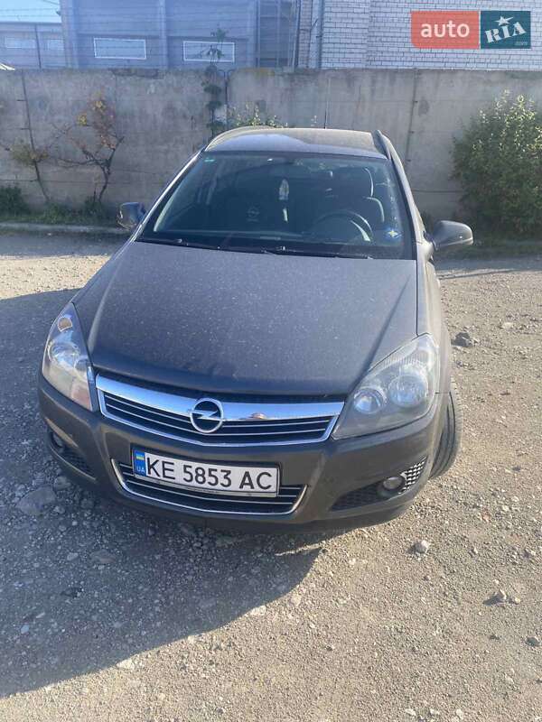 Универсал Opel Astra 2009 в 