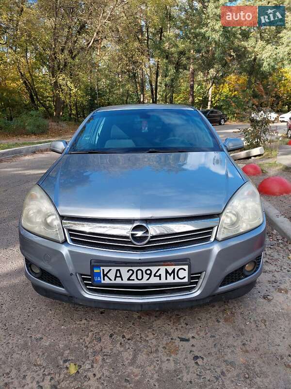 Седан Opel Astra 2008 в Виннице
