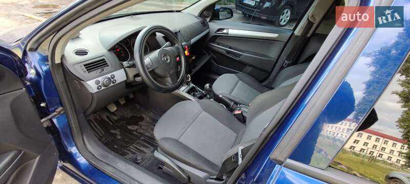 Хэтчбек Opel Astra 2005 в Ковеле