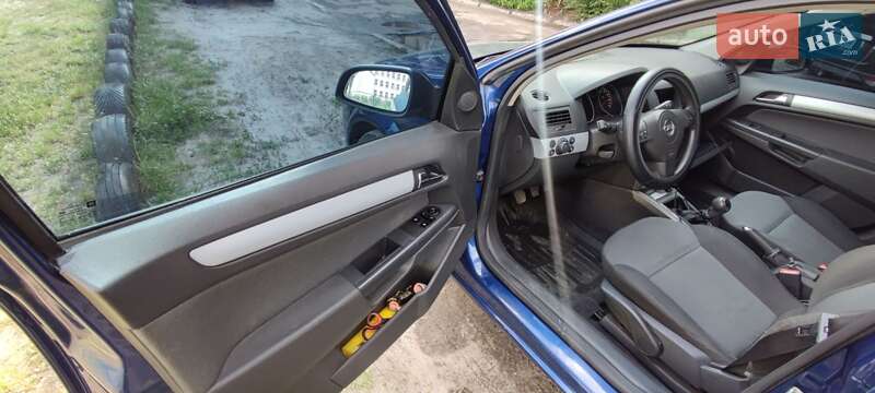 Хэтчбек Opel Astra 2005 в Ковеле