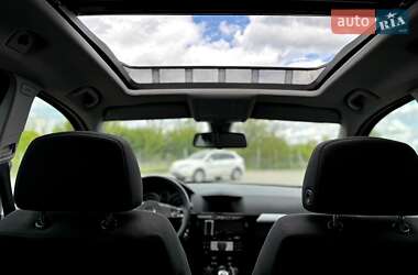 Универсал Opel Astra 2010 в 