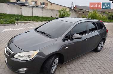 Универсал Opel Astra 2011 в Хмельницком