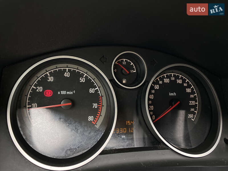 Універсал Opel Astra 2007 в Луцьку
