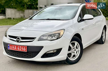 Універсал Opel Astra 2013 в Тернополі
