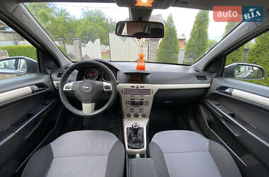 Универсал Opel Astra 2008 в 
