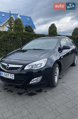 Opel Astra 2012 Opel Astra 2012