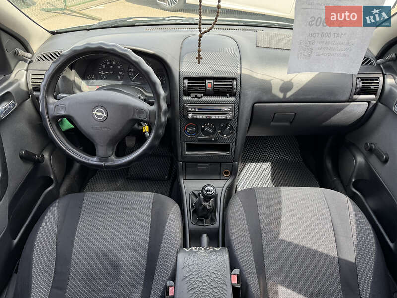 Седан Opel Astra 2007 в Киеве