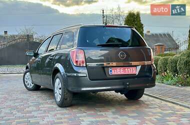 Универсал Opel Astra 2009 в 