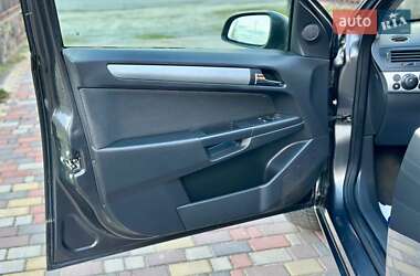 Универсал Opel Astra 2009 в 