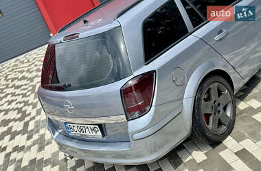 Универсал Opel Astra 2005 в 