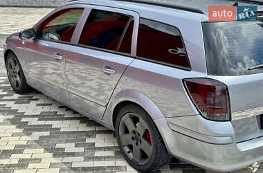 Универсал Opel Astra 2005 в 