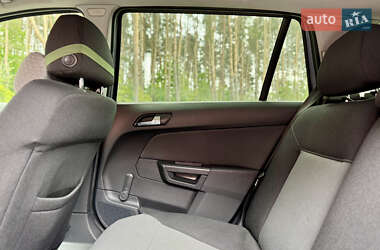 Универсал Opel Astra 2005 в 