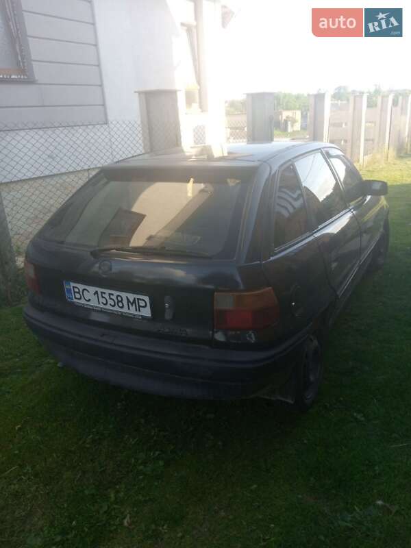 Хэтчбек Opel Astra 1992 в Львове