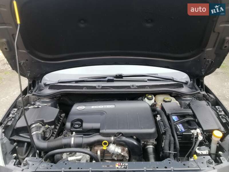 Універсал Opel Astra 2014 в Ніжині