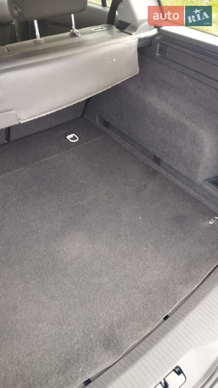 Універсал Opel Astra 2011 в Звягелі