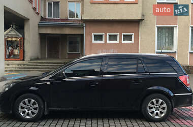 Универсал Opel Astra 2010 в 