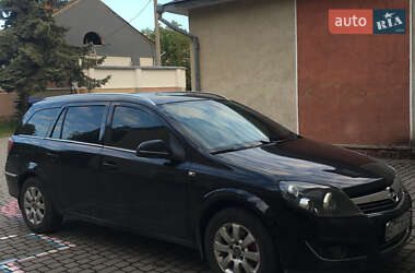 Универсал Opel Astra 2010 в 