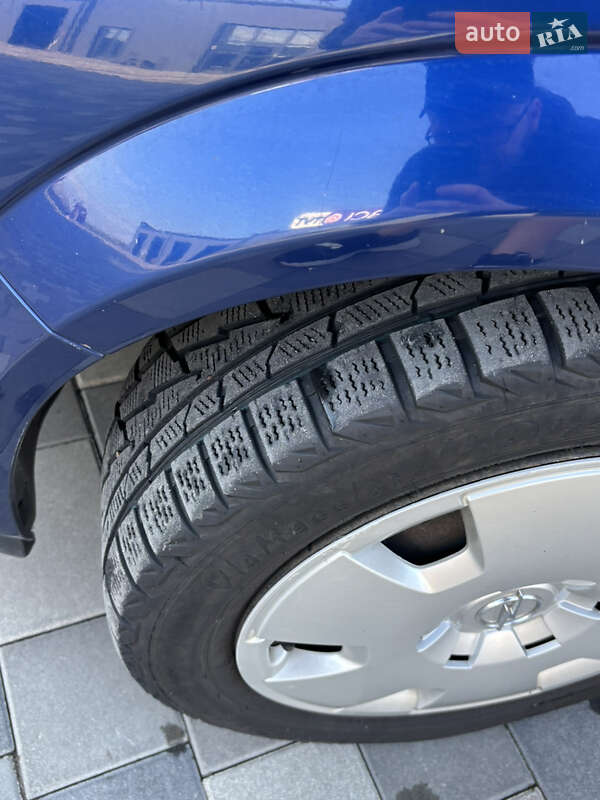 Универсал Opel Astra 2006 в Полтаве