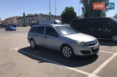 Универсал Opel Astra 2005 в 