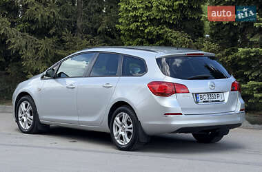 Універсал Opel Astra 2015 в 