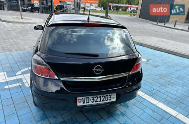 Хэтчбек Opel Astra 2007 в 